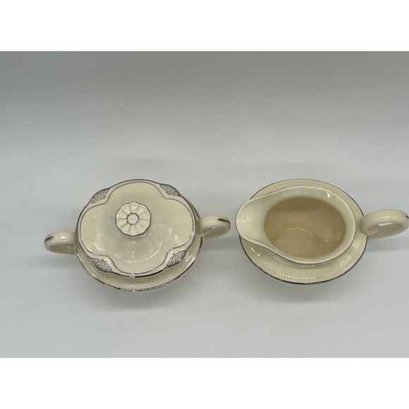 1950's Vintage Howard Laughlin Elegant Cream and Sugar Set, Cream with Silver Tr - Picture 3 of 4